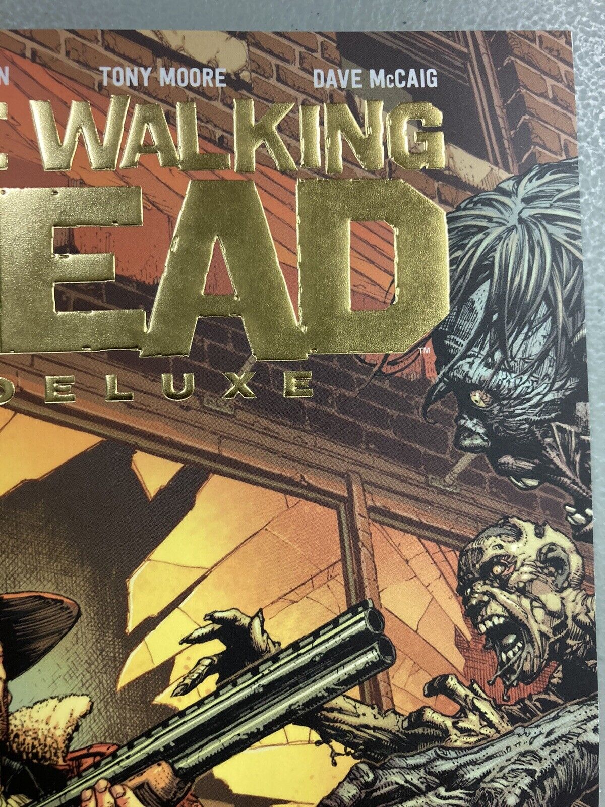 THE WALKING DEAD DELUXE #1 GOLD FOIL 1 PER STORE THANK YOU VARIANT FINCH HTF