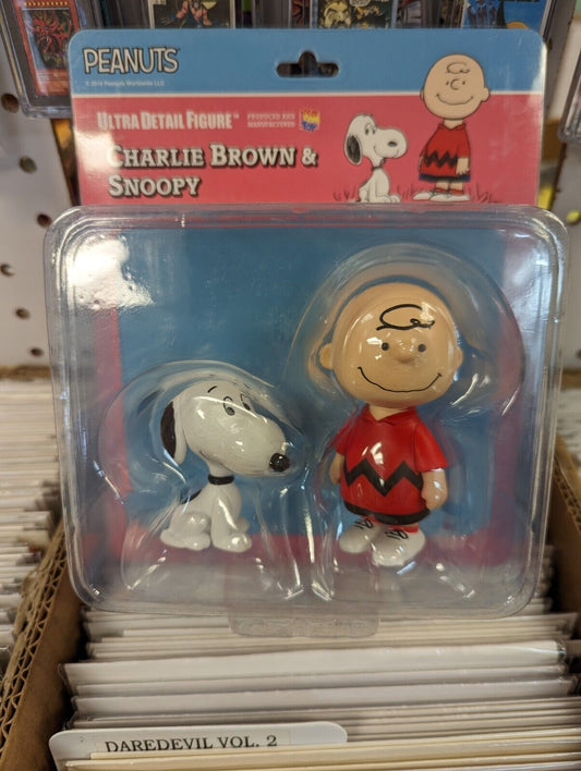 Medicom Ultra Detail Figure Peanuts Charlie Brown & Snoopy Series 10