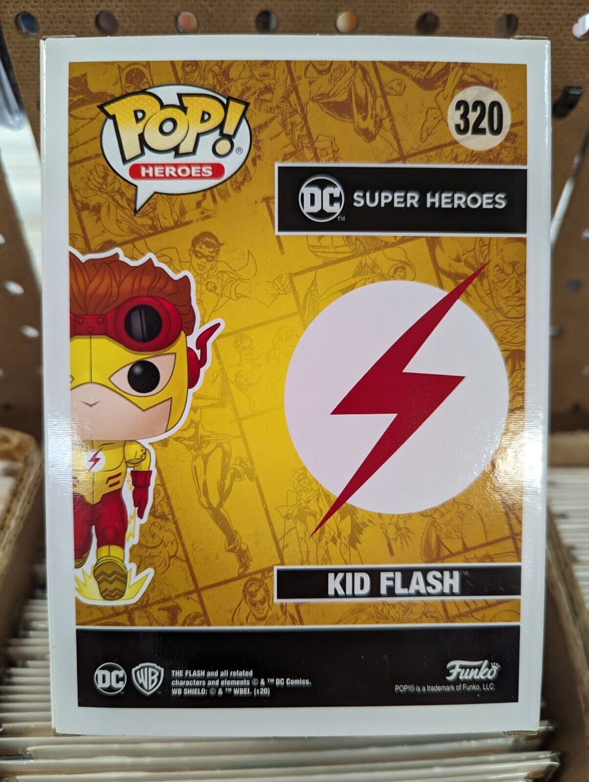 Funko Pop Kid Flash 320 Hot Topic Glow Chase DC Comics